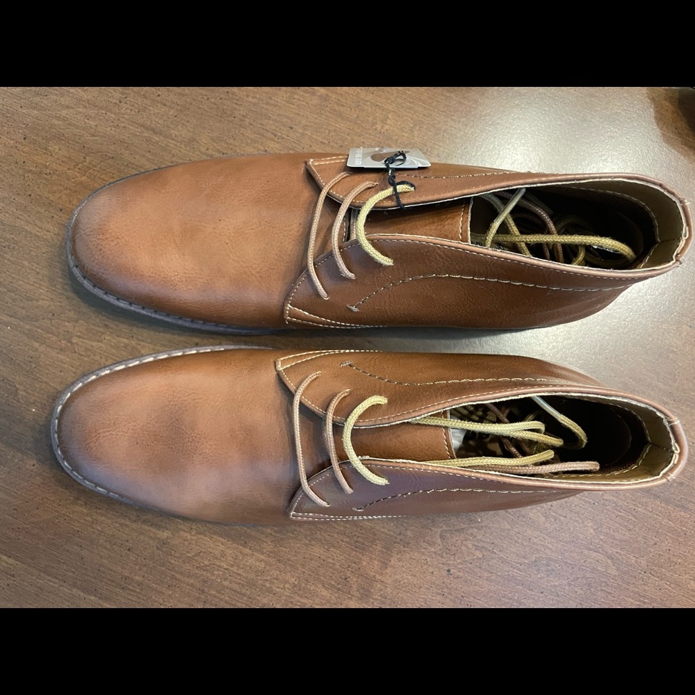 Sonoma chestnut boots, mens size 11, new and never worn.